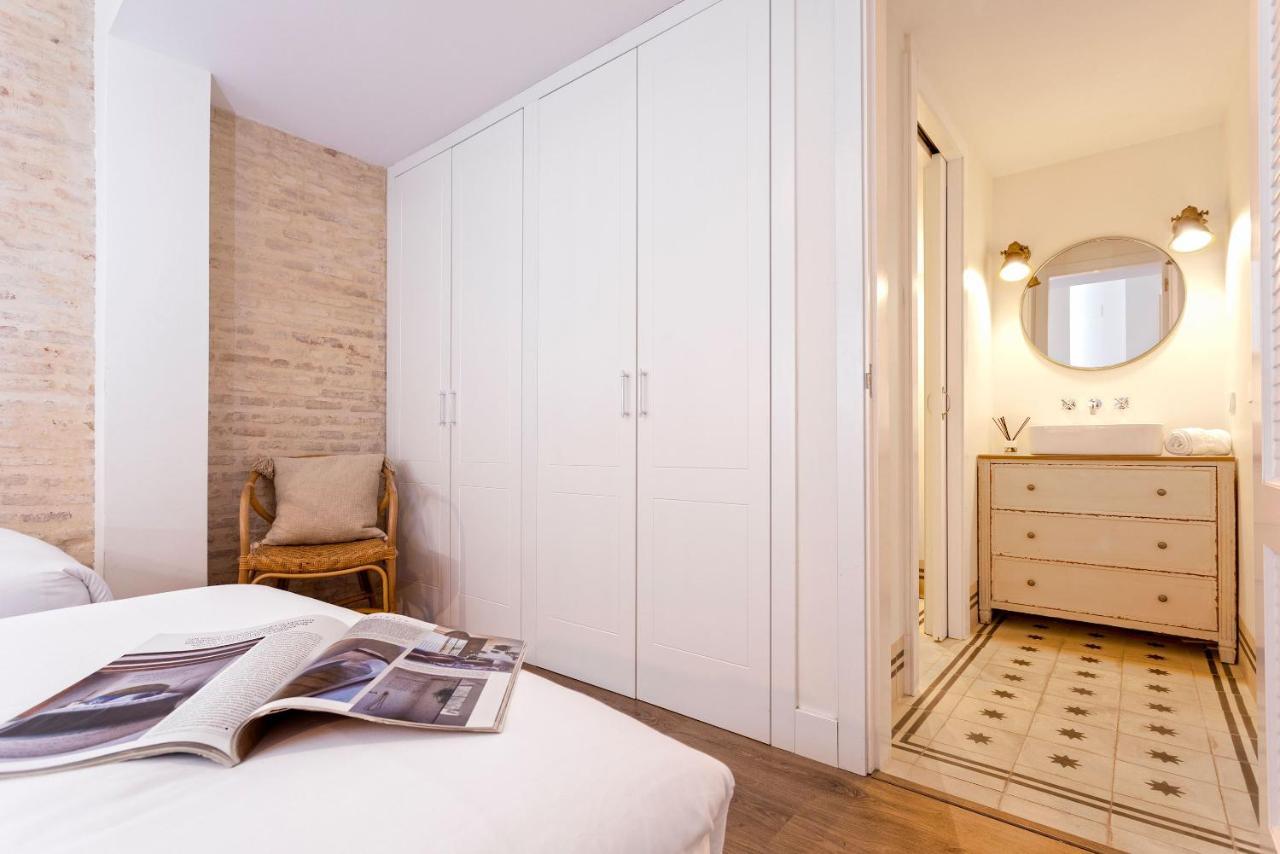 Genteel Home Almirante Lobo Sevilla Buitenkant foto